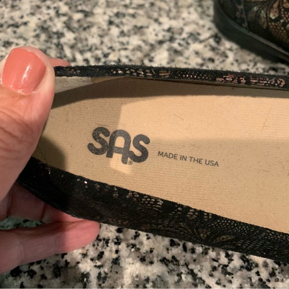 SAS Scenic Slip-on Ballet Flat in Black Lace size 7 - Picture 2 of 12